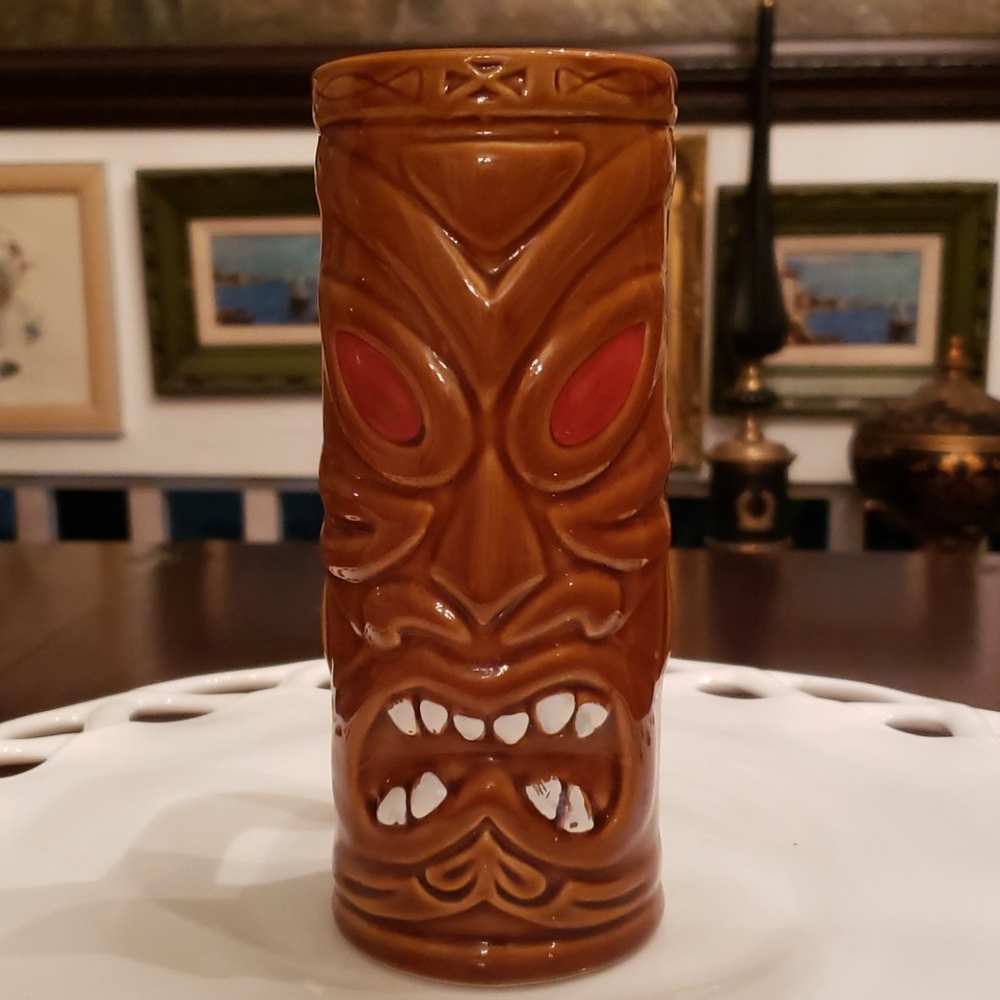 Hawaiian  tiki mug